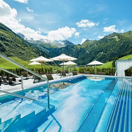 Hotel Berghof Crystal Spa & Sports Tux Exterior foto